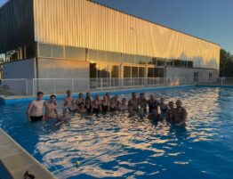 Clases gratuitas de natación para adultos por primera vez en el polideportivo de San Agustín