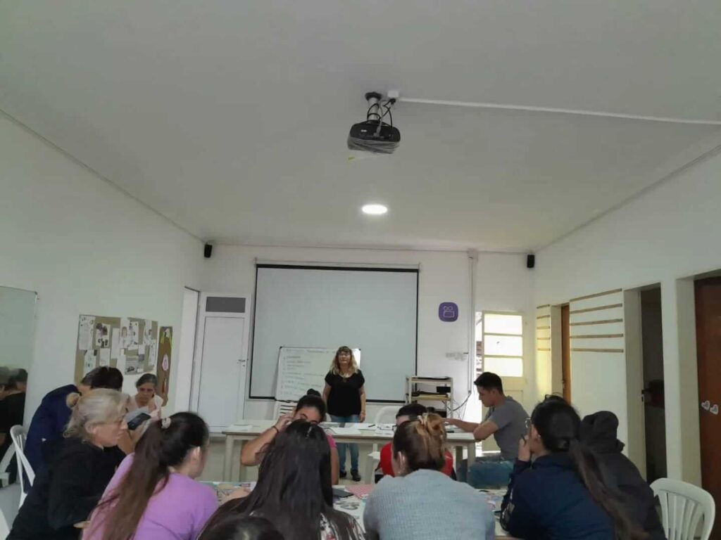 Exitoso curso de manipulación de alimentos en San Agustín