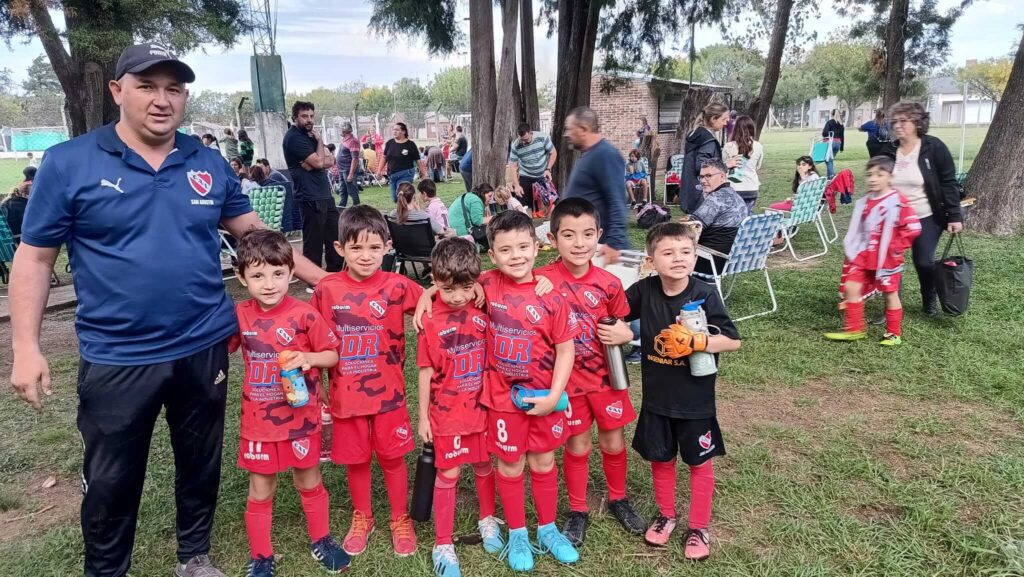 ¡Primer encuentro de Los Diablitos en la ciudad de Esperanza! 😍👏⚽️