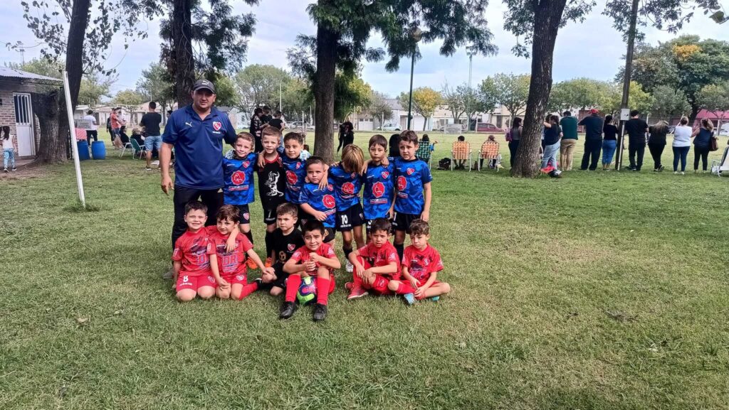 ¡Primer encuentro de Los Diablitos en la ciudad de Esperanza! 😍👏⚽️