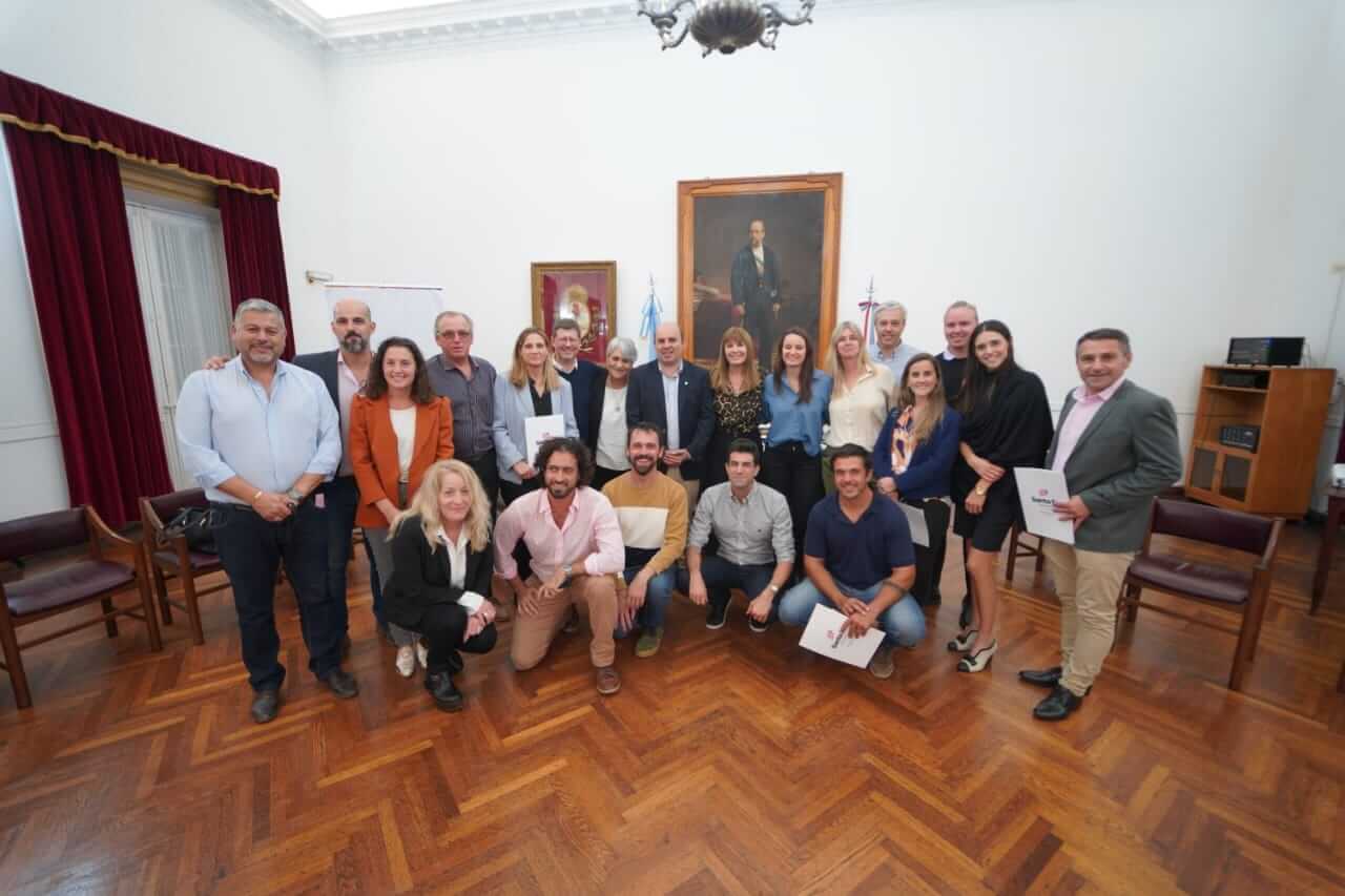 Encuentro productivo con la ministra de cultura