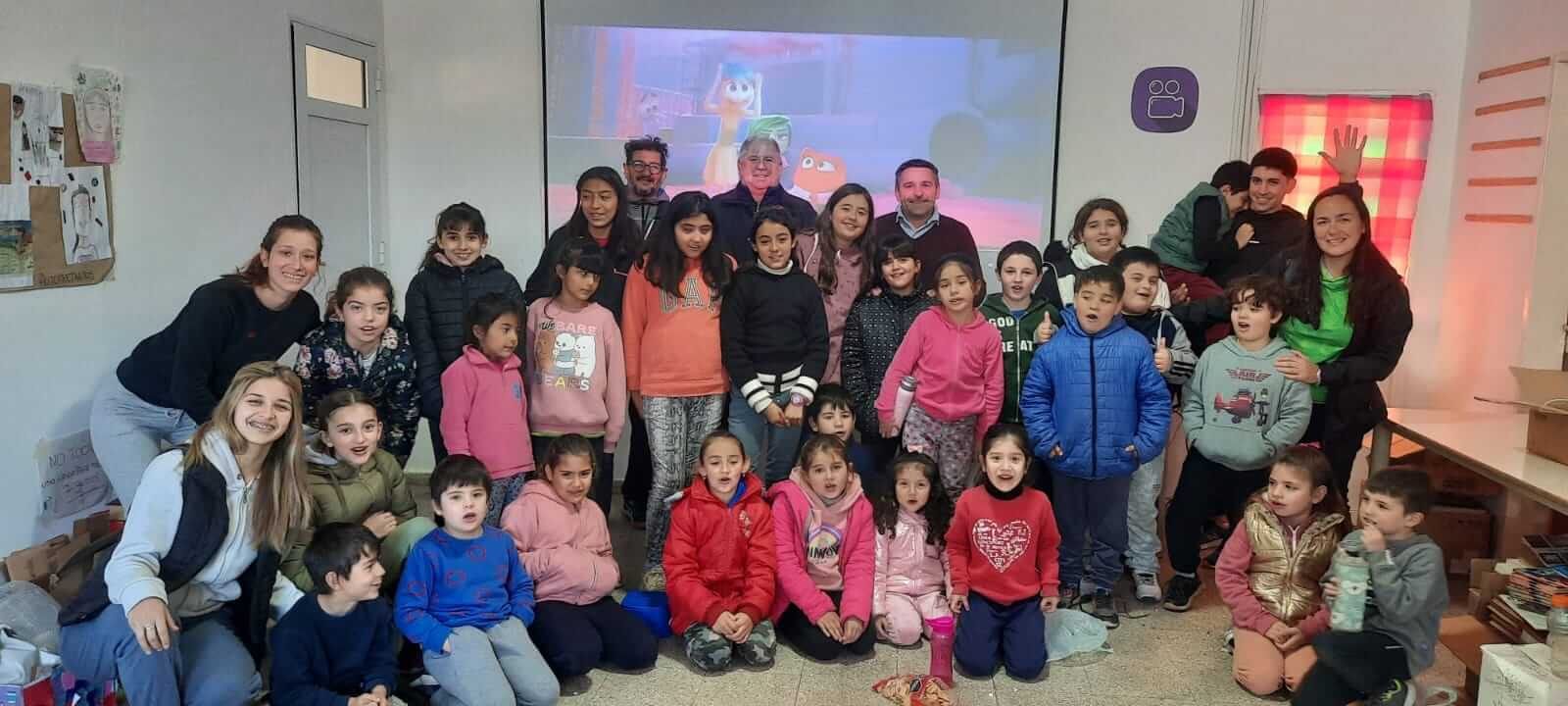 El director provincial de educación física visitó la colonia de invierno