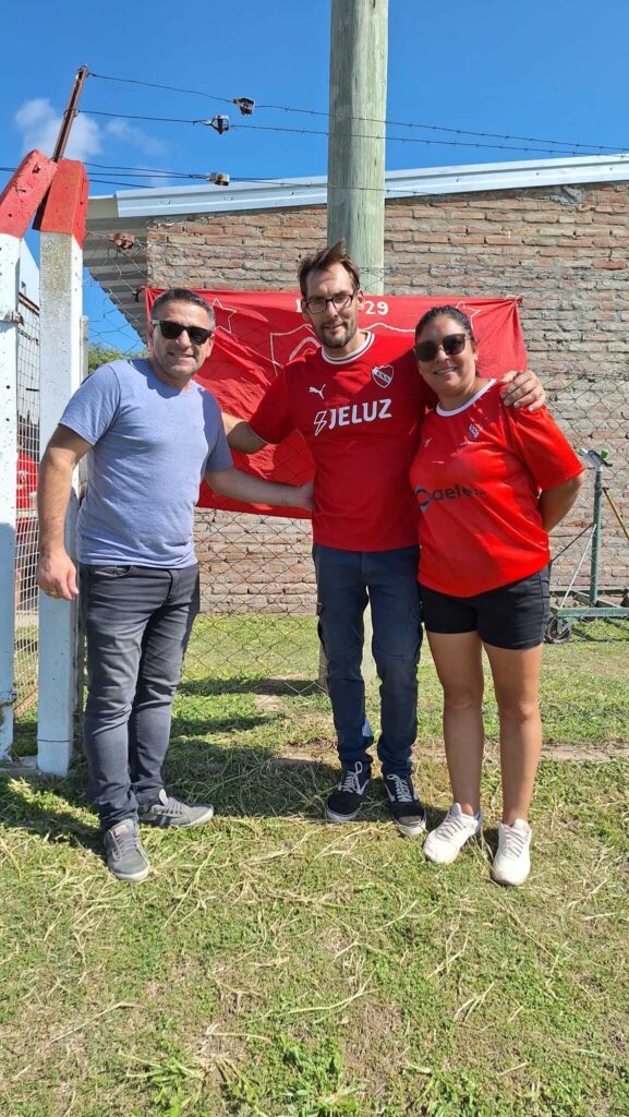 ⚽️El Presidente Comunal, Cristian Osta, acompañó al Club Atlético Independiente en la Apertura del Torneo 2024. 