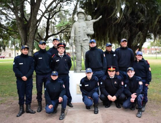 Agradecimiento del Presidente Comunal Cristian Osta a los Bomberos Voluntarios de San Agustín