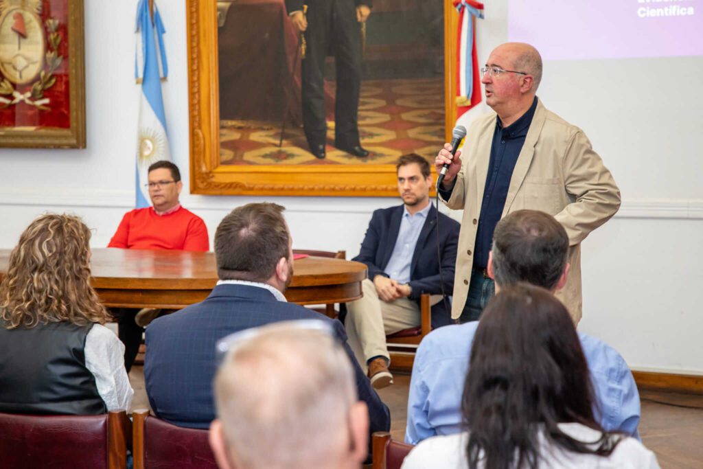 El presidente comunal Cristian Osta participó en una importante reunión con APRECOD